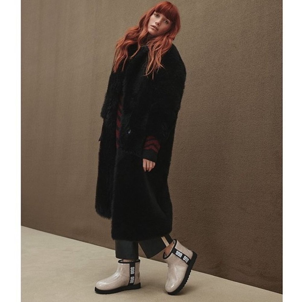 🎁 UGG Classic Clear Mini Waterproof Boots - Picture 7 of 16